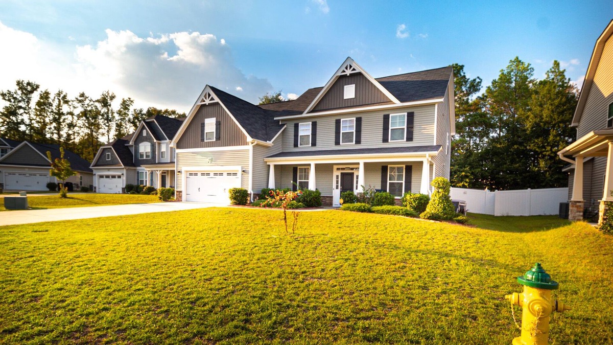 Fayetteville House | ✨ Spacious 5BR Work From Home Haven ✨