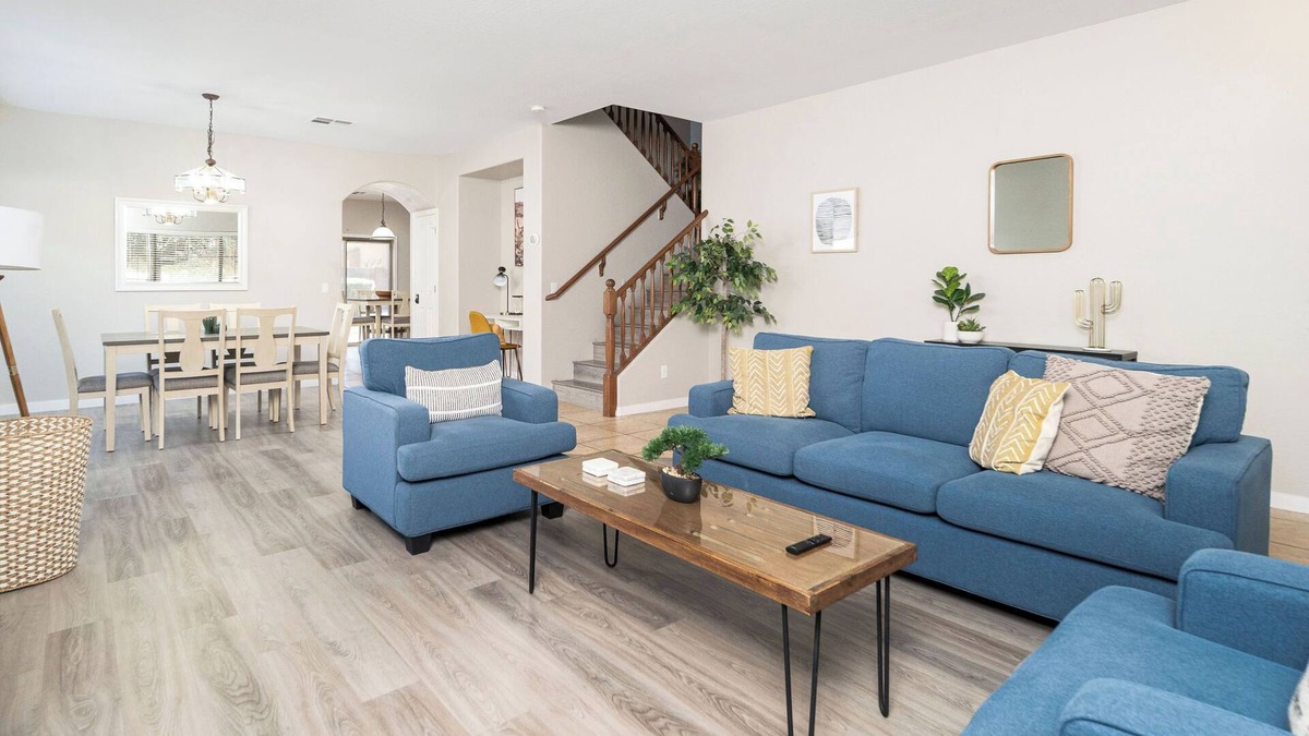 Gilbert House | Spacious 6-bedroom 3 Bathroom Entire House in charming Gilbert Sleeps 12