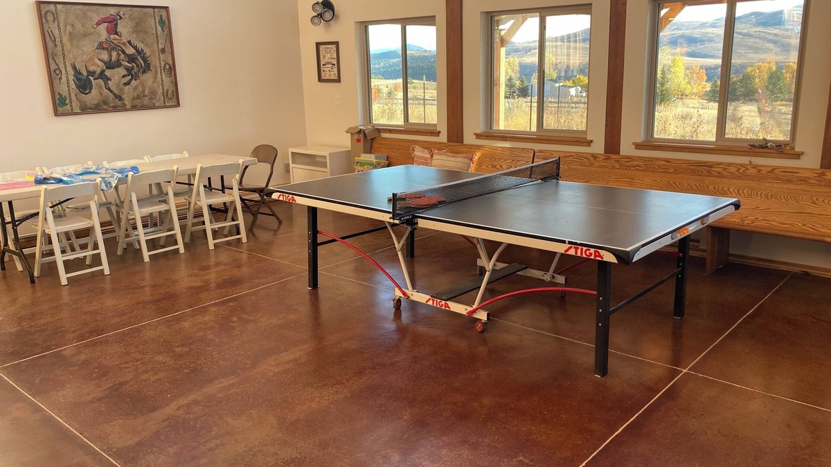 Downey Cabin | Spacious 6-bedroom, 6 bathroom lodge at Malad Summit with WiFi, AC.