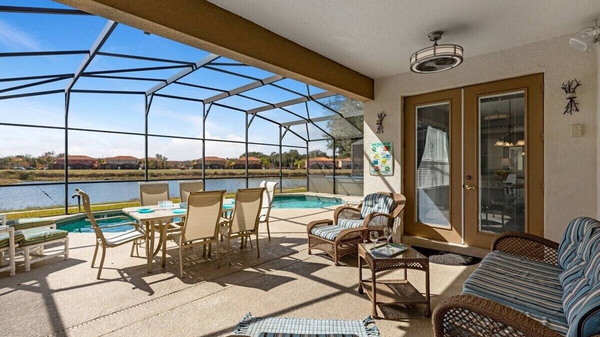 Bellavida House | Spacious 6-Bedroom Home with Private Pool and lake Views