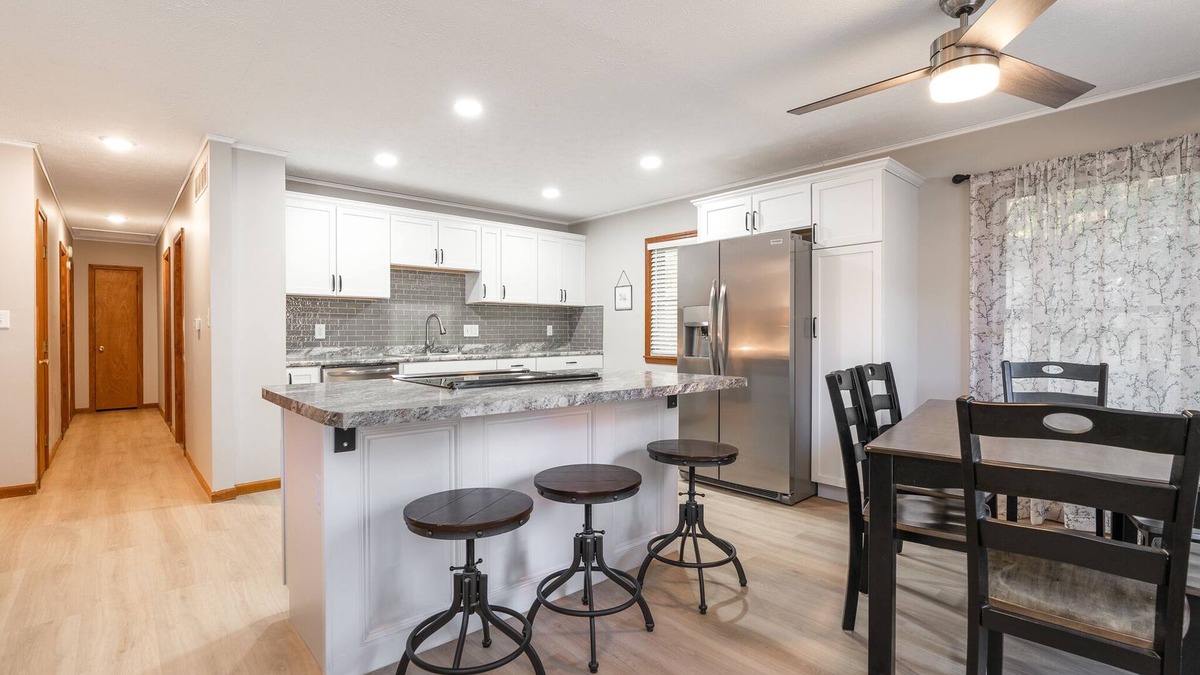 Lafayette House | Spacious 6 Bedroom House Minutes from Purdue