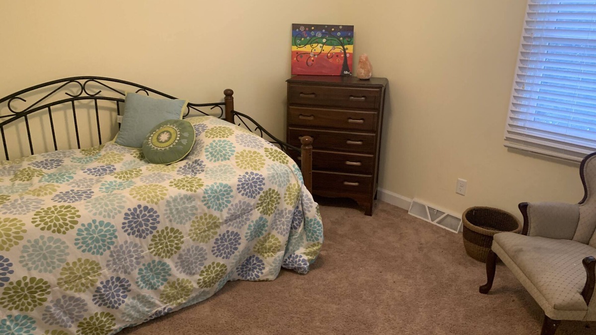 Wauwatosa House | Spacious 6 Bedroom Home 15 mins from Fiserv Forum