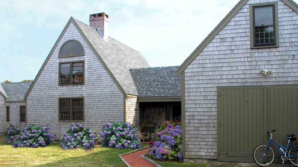 Nantucket House | Spacious 6 +bedroom in Nantucket. Perfect for sharing with family or friends.