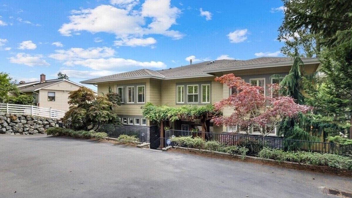 Picnic Point-North Lynnwood House | Spacious 6-bedroom Luxury House with Lake Access Lynnwood, Washington