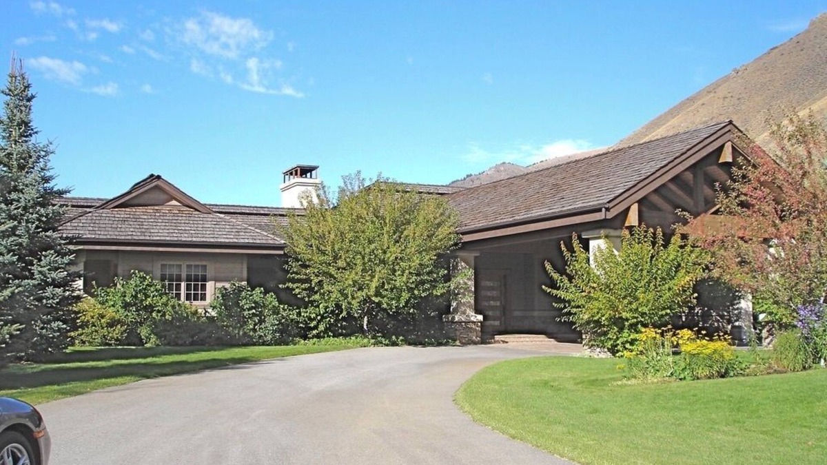 Sun Valley House | Spacious 6-bedroom luxury lodge-like Gimlet estate in world renowned Sun Valley.