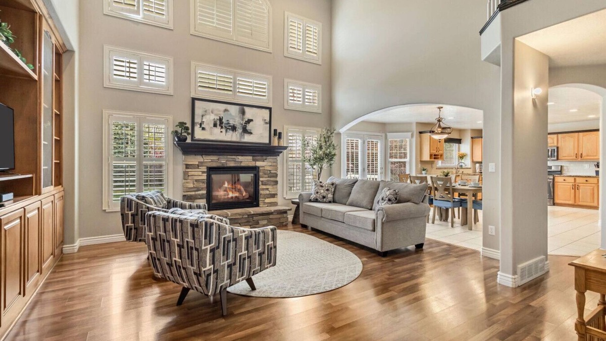 Clearfield House | Spacious 6-Bedroom Retreat Park Access Game Room Near Hill AFB & Davis Conference Center!