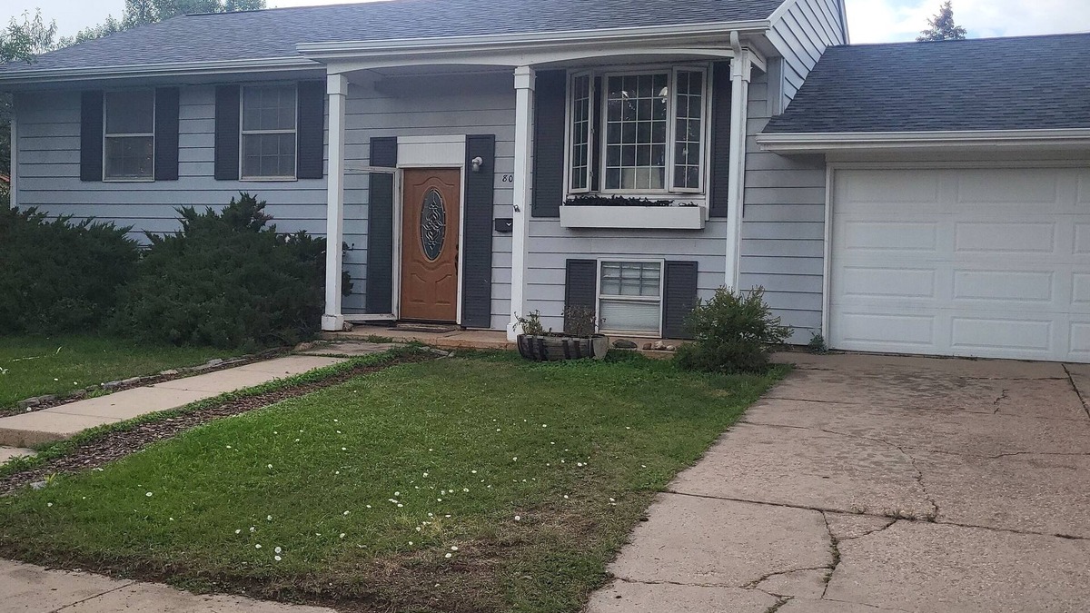 Laramie House | Spacious 6-bedroom Tree Area Getaway