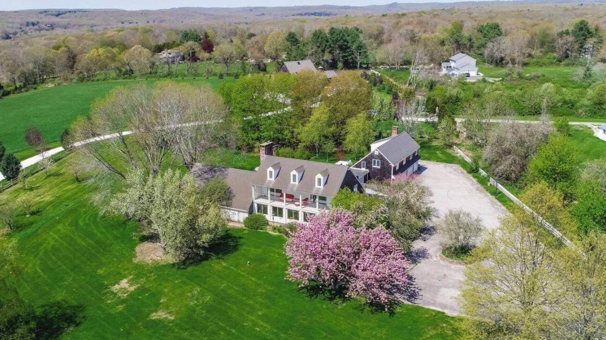 Stonington House | Spacious 7-bedroom house Stonington with amazing views.