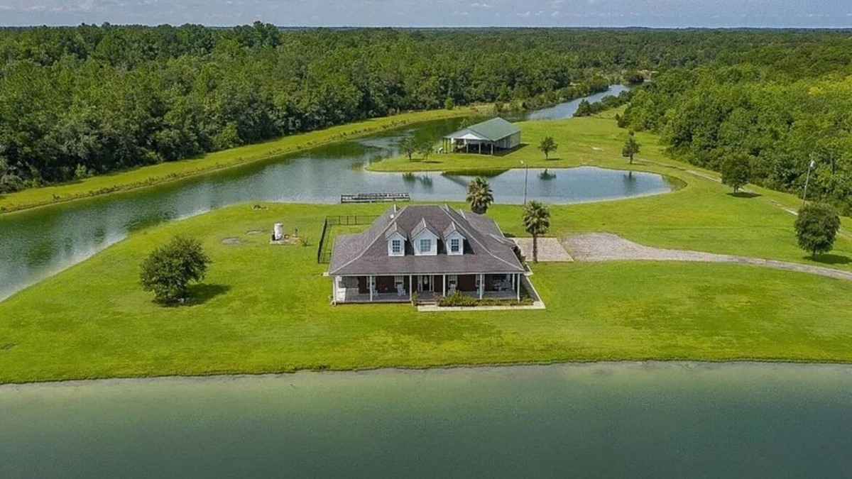 Callahan House | Spacious 7-bedroom house in enchanting Callahan just 15 minutes from Jax airport