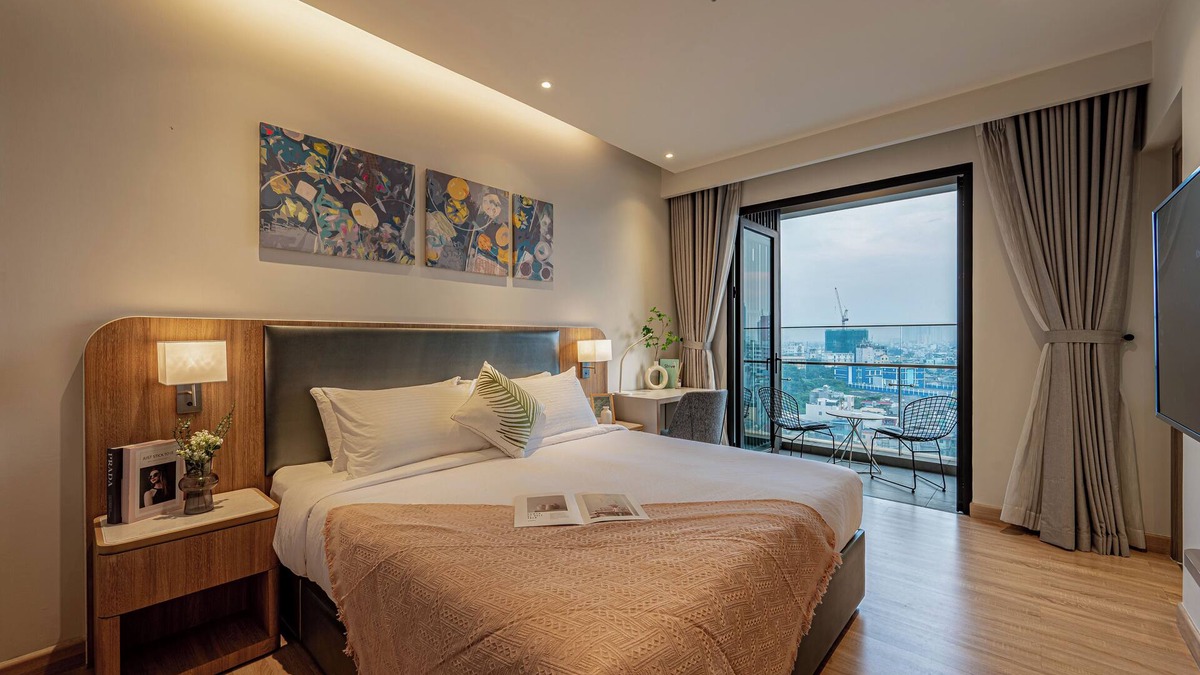 Phuong 1 Apartment | Spacious 7-bedroom Apartment in Dist 1, Central Location, Pool & Gym, Zenity