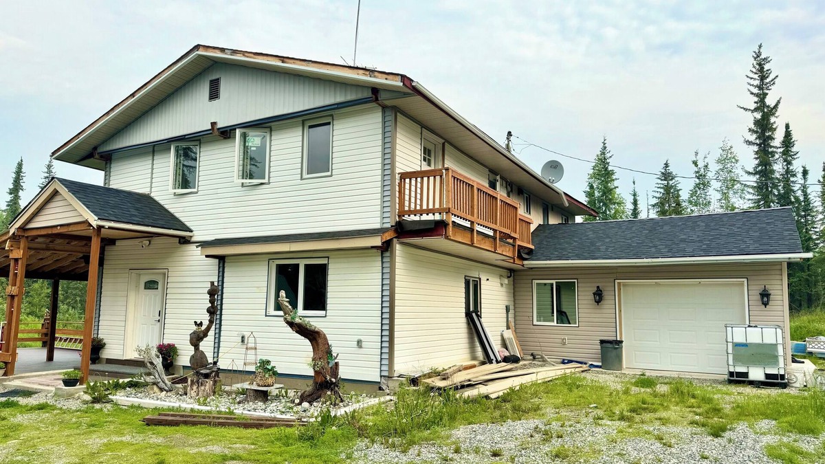 Fairbanks House | Spacious 8-bedroom building in welcoming Fairbanks with WiFi