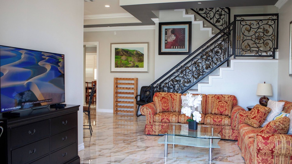 Midway City House | Spacious 8-bedroom house Near Disney and Knott's