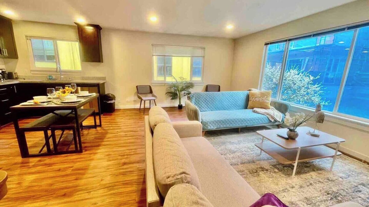 West Queen Anne House | Spacious 8BR/8BA Retreat in Queen Anne