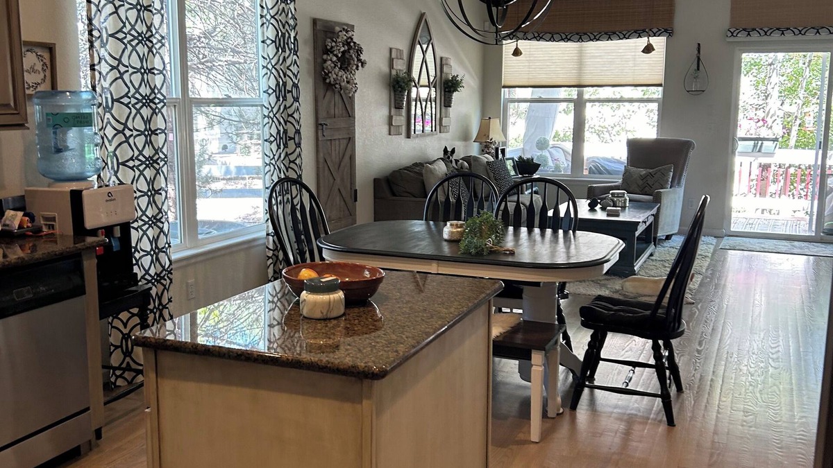 Castle Pines North House | Spacious and beautiful home nestled in Castle Pines close to golf courses.