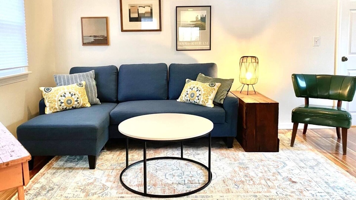 Cash Corner House | Spacious and Centrally Located! Two Connected Apartments- Sleeps 11