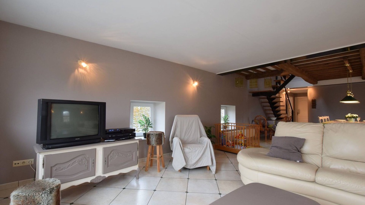 Libin House | Spacious and charming house with terrace