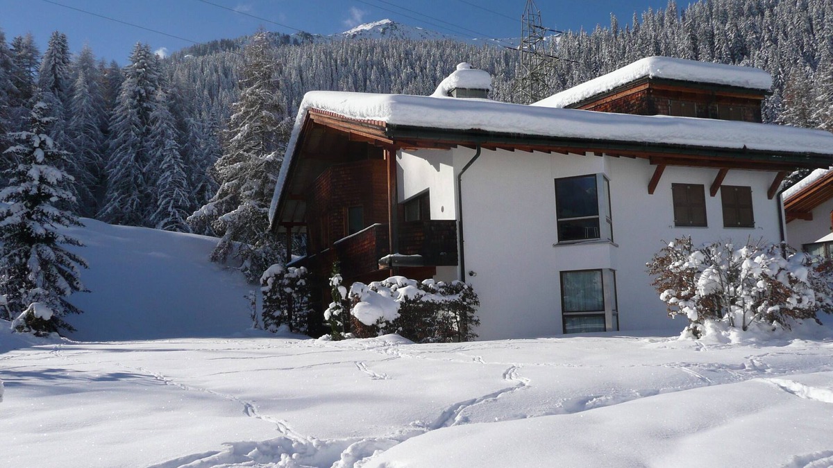 Klosters-Serneus Apartment | Spacious and comfortable alpine apartment in beautiful location