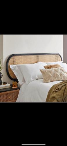 Warwick House | Spacious and comfortable Central London Room, near Victoria