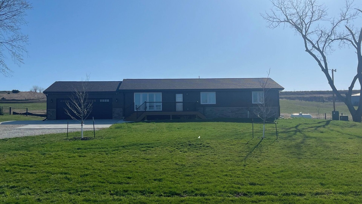 Harrison County House | Spacious and cozy 4-bedroom house in rural Iowa located a short drive from Omaha