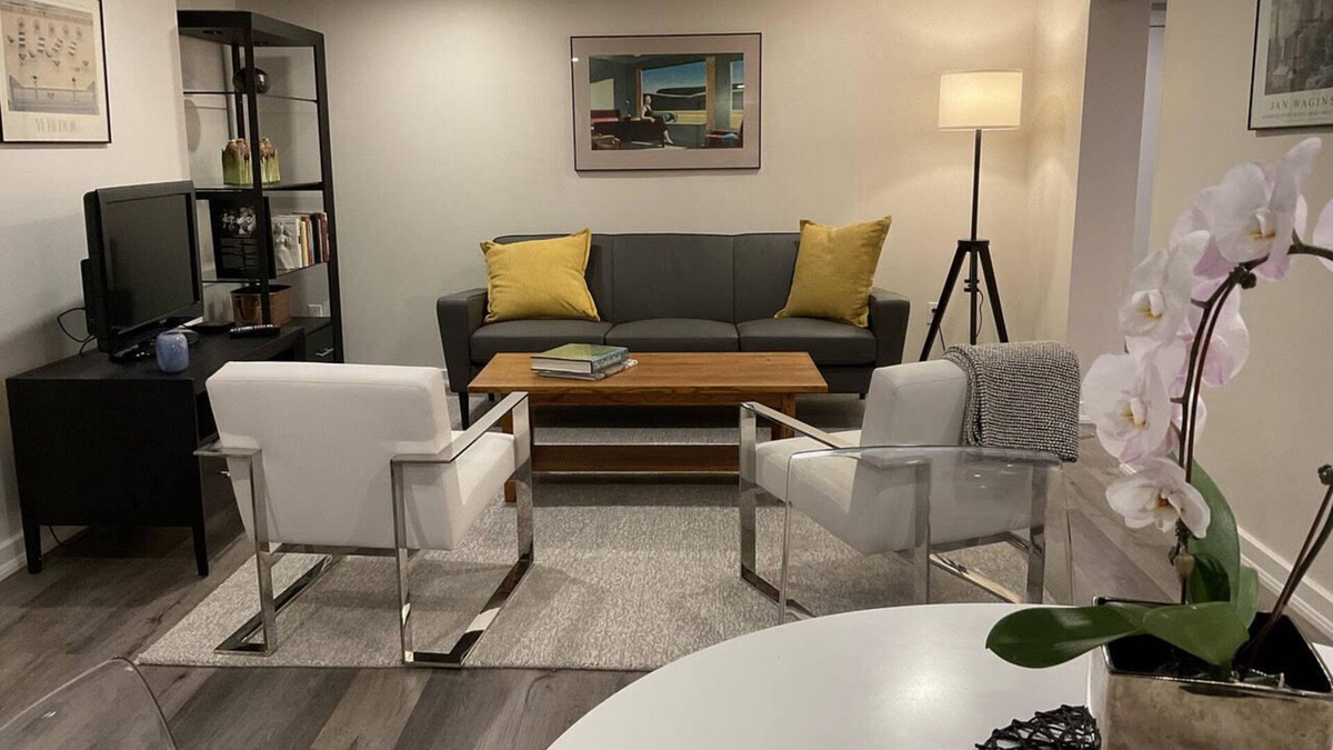 Midtown Toronto Apartment | Spacious and elegant lower unit in stunning Casa Loma neighbourhood