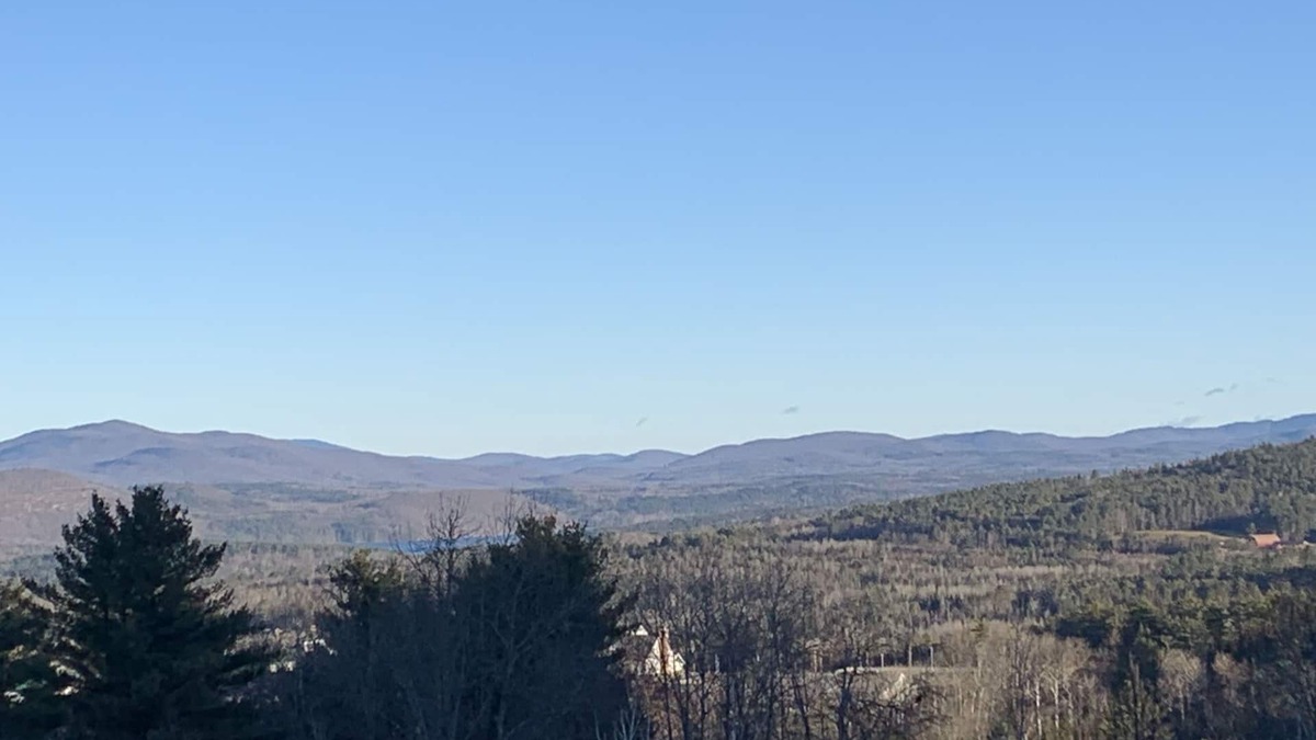 Littleton House | Spacious and Quiet Home with Beautiful Mountain Views