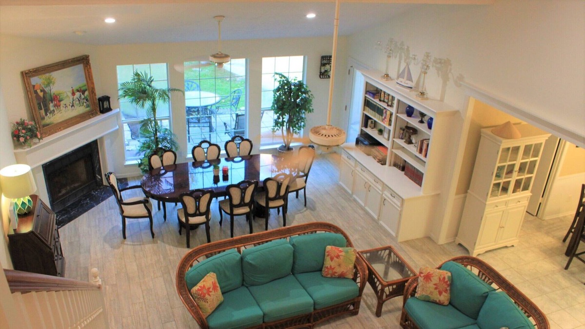 Taylor Lake Village House | Spacious and relaxing 4-bedroom Coastal House