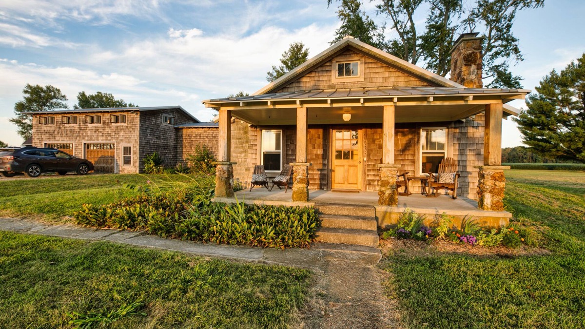 Orleans House | Spacious and restful rural retreat house for families and groups.