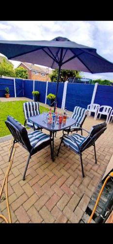 Tilbury Apartment | Spacious and Stylish Home, perfect for groups Tilbury