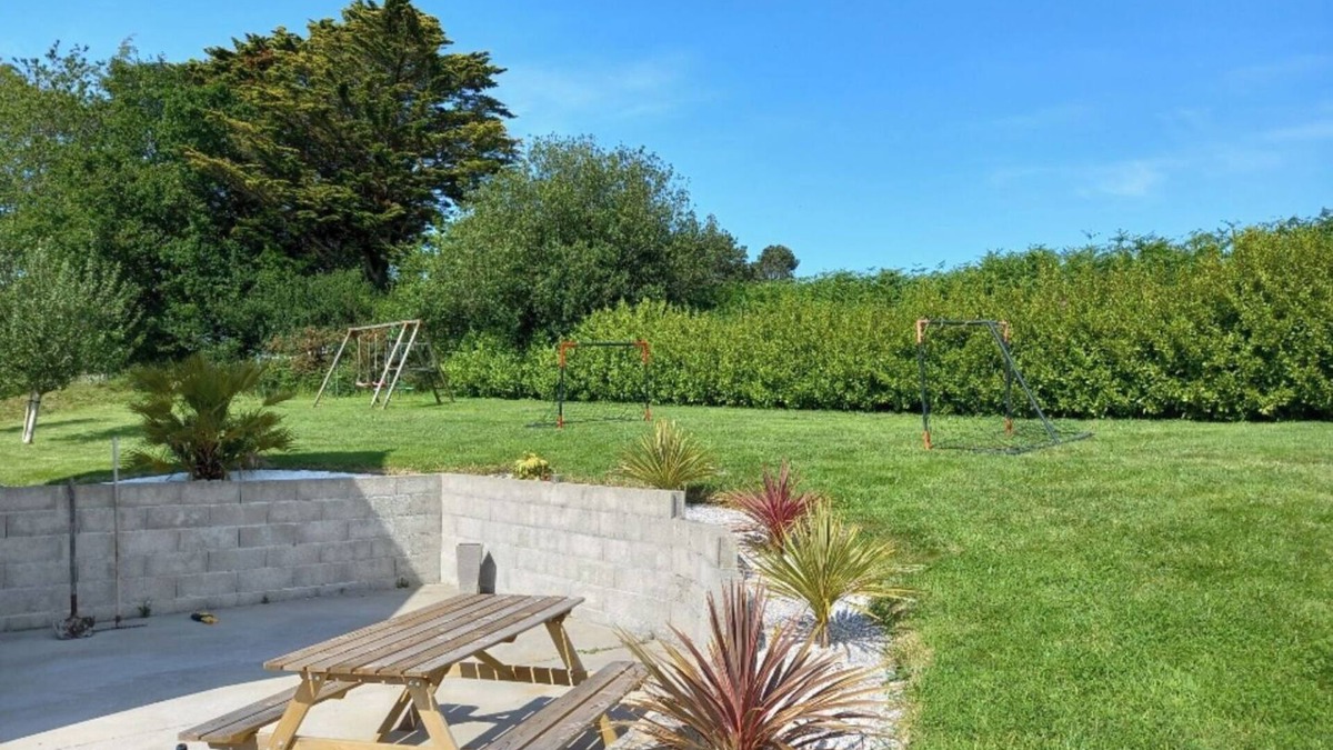 Douarnenez House | Spacious and warm house for 6 people