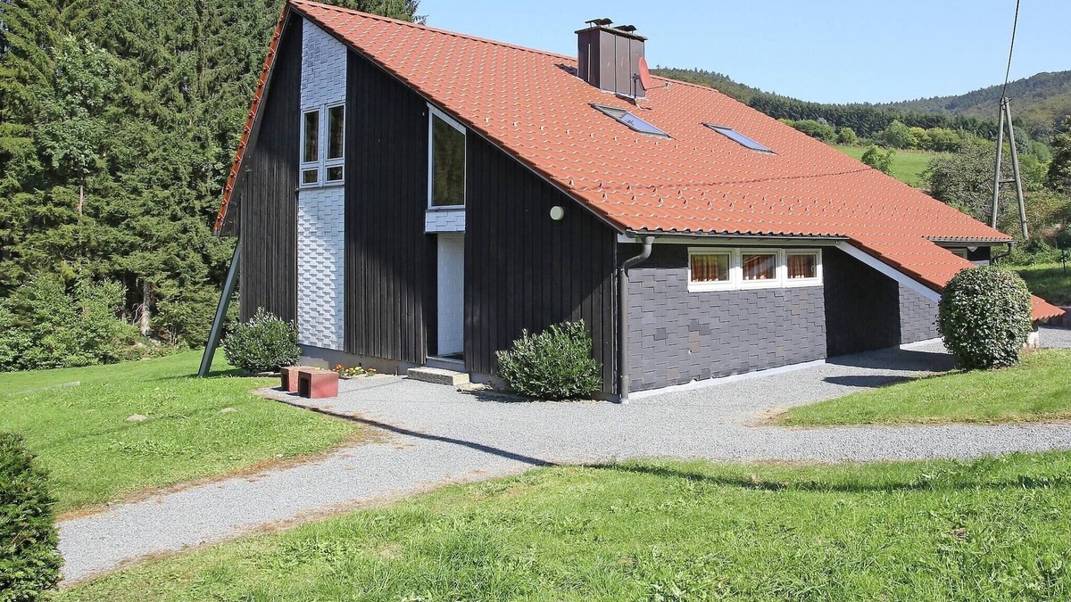 Untervalme House | Spacious apartment with private terrace