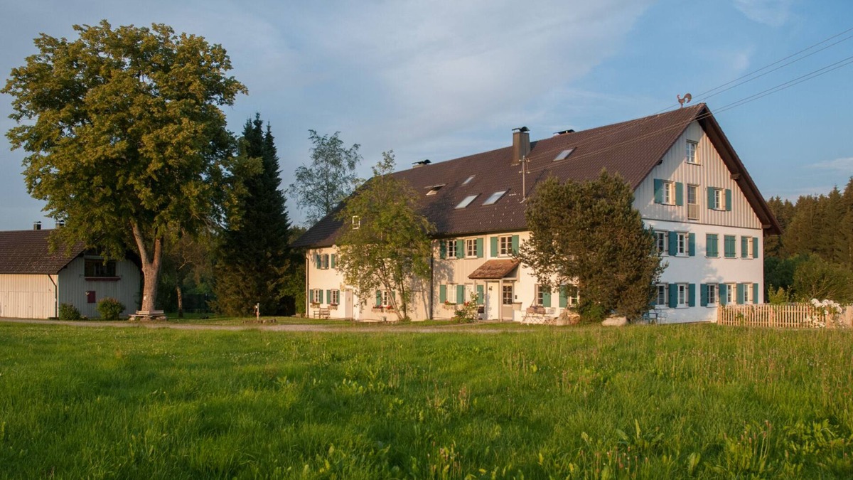 Christazhofen Apartment | Spacious apartment in a quiet secluded location, large balcony and garden