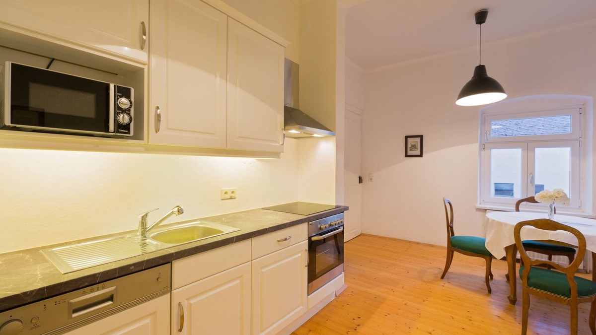 Steinakirchen am Forst Apartment | Spacious apartment consisting of 2 bedrooms with private bathrooms.