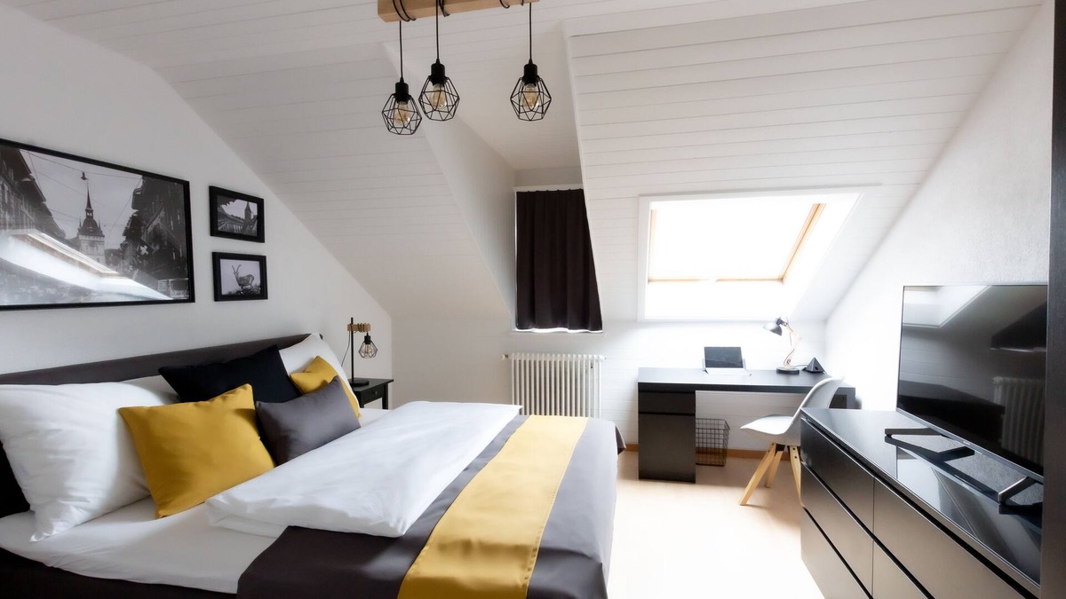 Lorraine Apartment | Spacious Apartment: comfortable and central