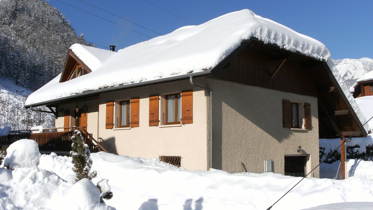 Thones Apartment | Spacious apartment for 5 people at the gates of Aravis