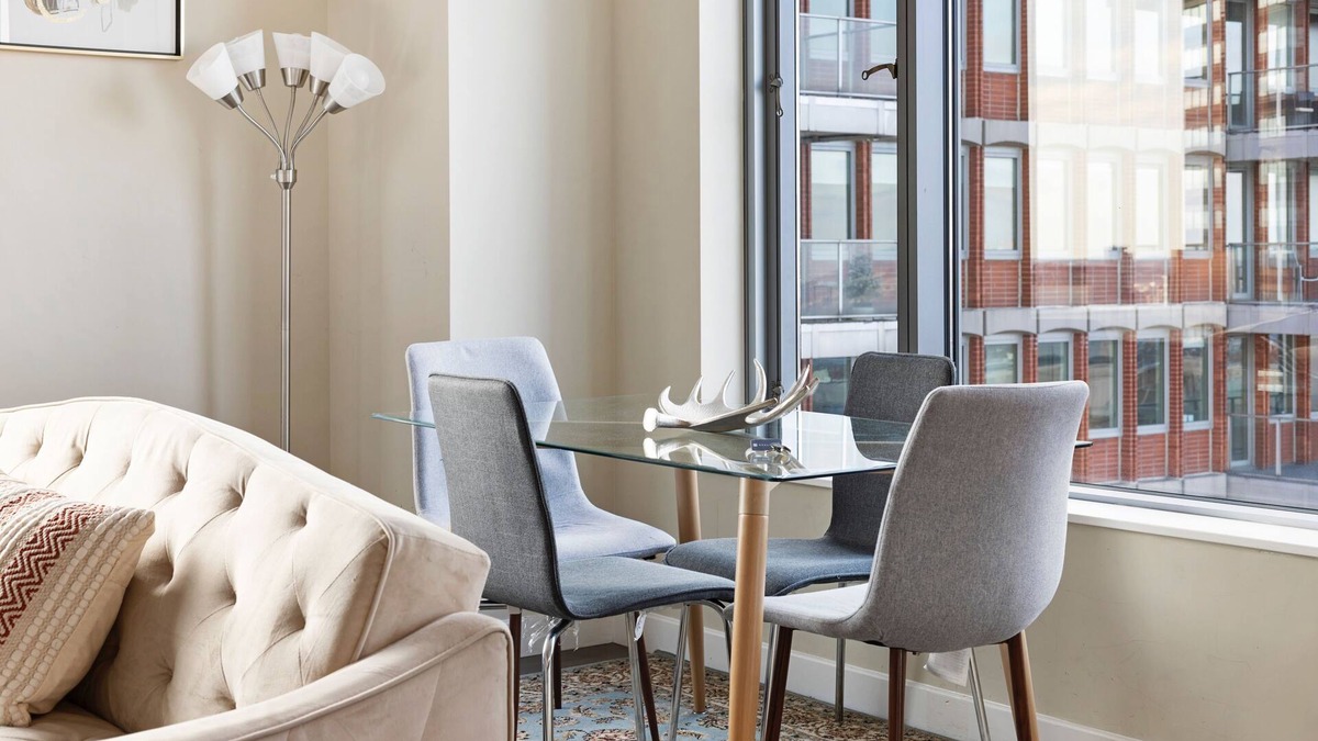 Back Bay Apartment | Spacious apartment in back bay heart amazing view