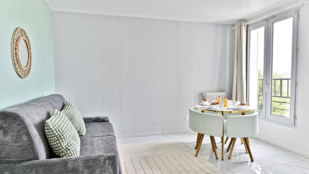 Gagny Apartment | Spacious apartment in the Paris suburbs