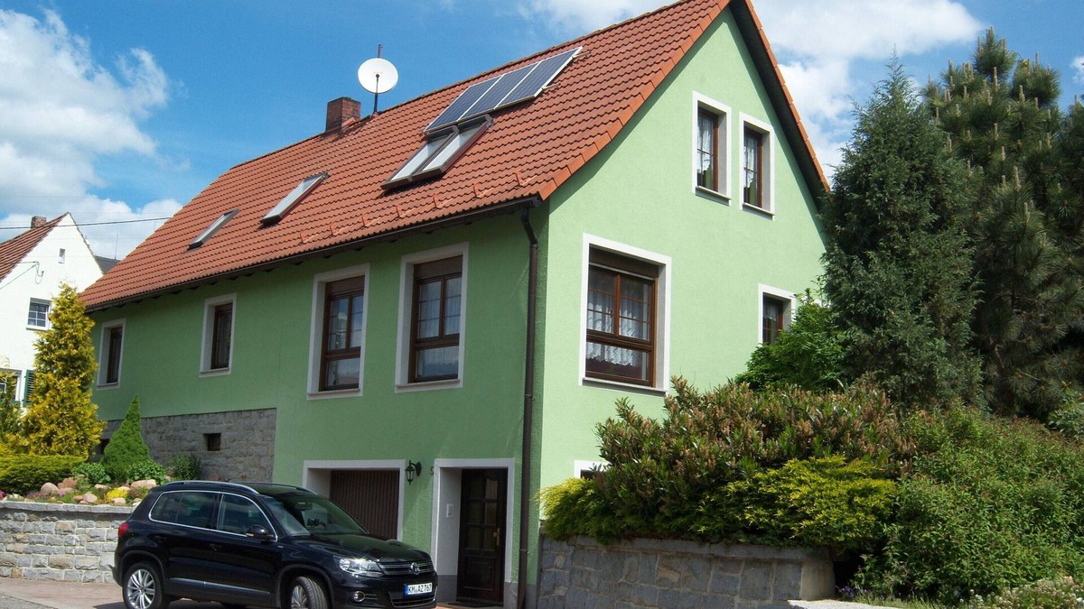 Crostwitz Apartment | Spacious apartment of 120sqm with 4 bedrooms, terrace for 4 to 7 people