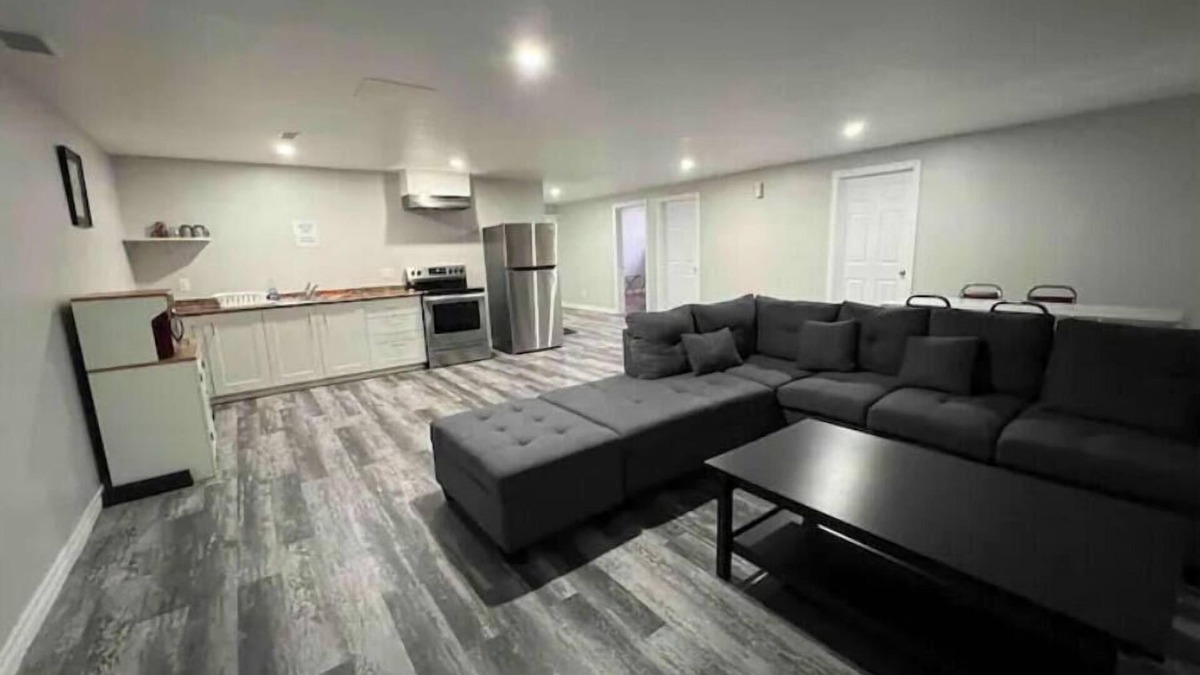 Cochrane Apartment | Spacious Apartment On Hwy 11 S (Includes all the amenities you need)