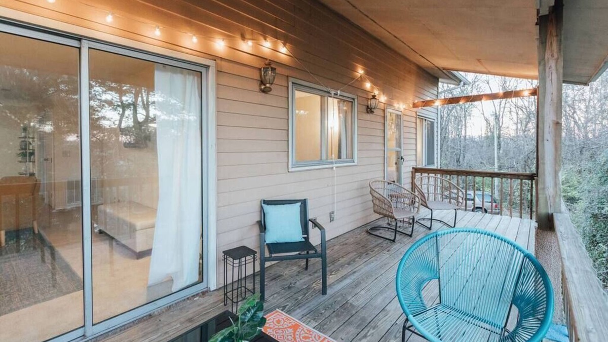 Johnson City Apartment | Spacious Apartment with Scenic Deck Views