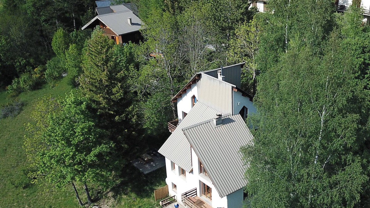 Allos Apartment | Spacious apartment with large terrace in nature