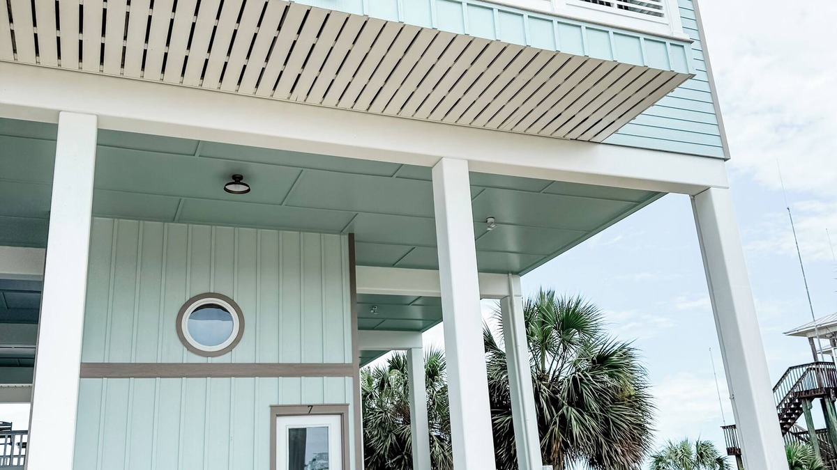 Crawfordville House | Spacious beachfront 4-bedroom house in charming Crawfordville