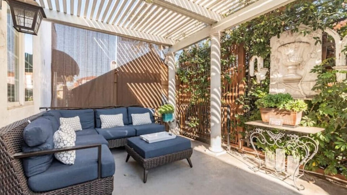Belmont Shore House | Spacious,best location,walk to beach, shops & dine