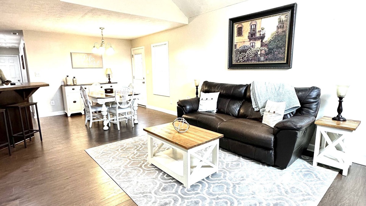Bowling Green House | Spacious Bowling Green Retreat!