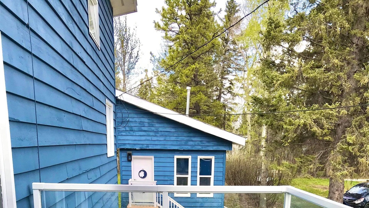 Seba Beach House | Spacious , Bright , 2 storey home with loft, Double lot