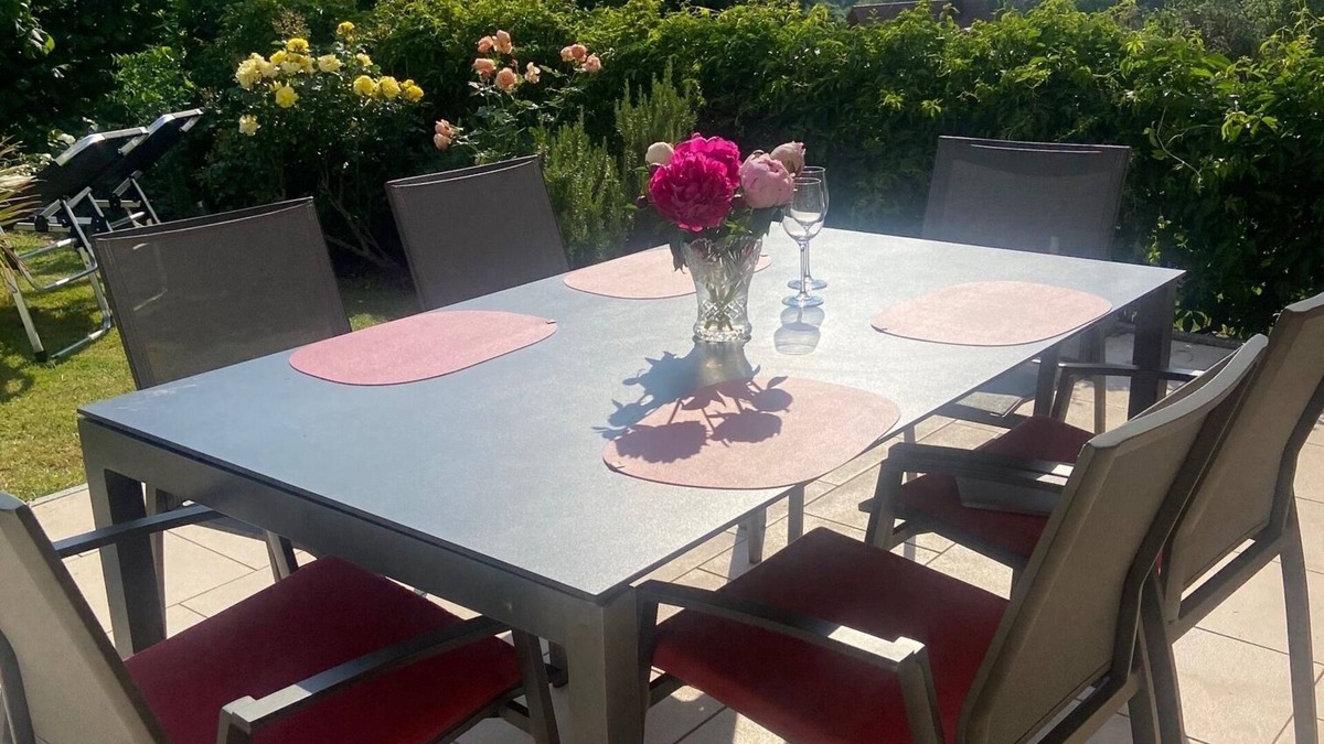 Lauf Apartment | Spacious, bright apartment with a view of the vineyards and the Rhine plain