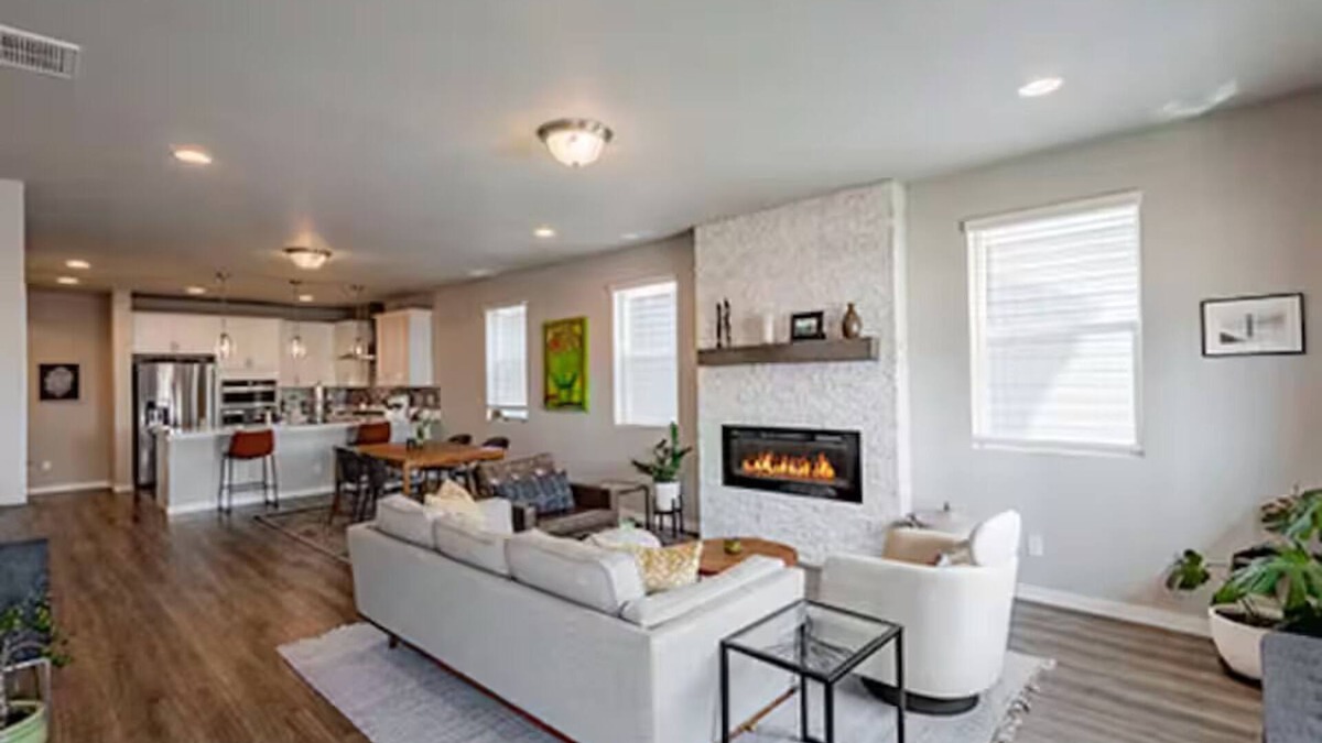 Longmont House | Spacious, bright SW Longmont home close to Boulder