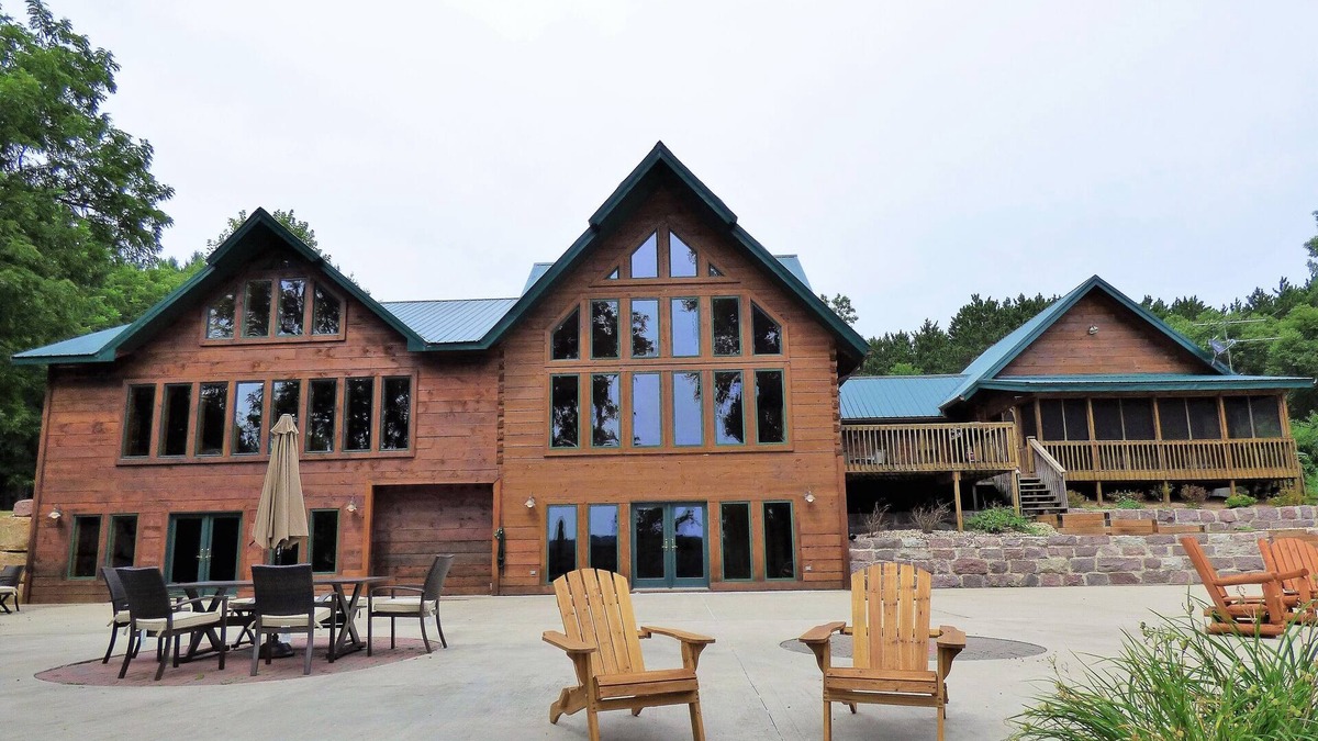 Muscoda House | Spacious Cabin on the Wisconsin River!