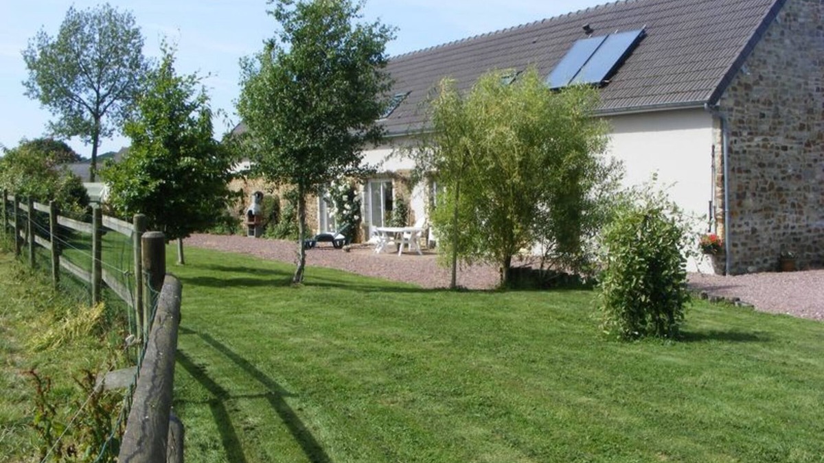 Le Plessis-Lastelle Cottage | Spacious Cottage with Garden, Near D-Day Beaches, Fireplace, Bikes, Pet-Friendly