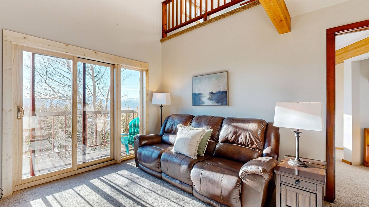 Wildernest Condo | Spacious condo with shared pool & hot tub - great location