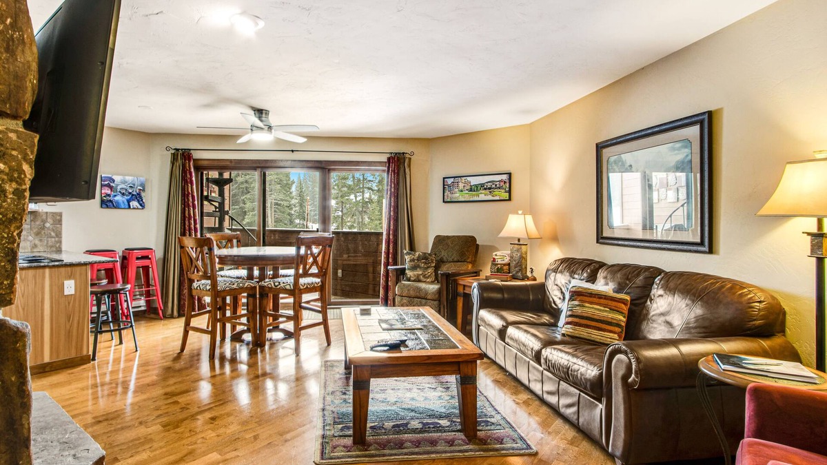 Old Town Condo | Spacious Condo with 2 Balconies, Free WiFi, Shared W/D, Hot Tub, & Fireplace